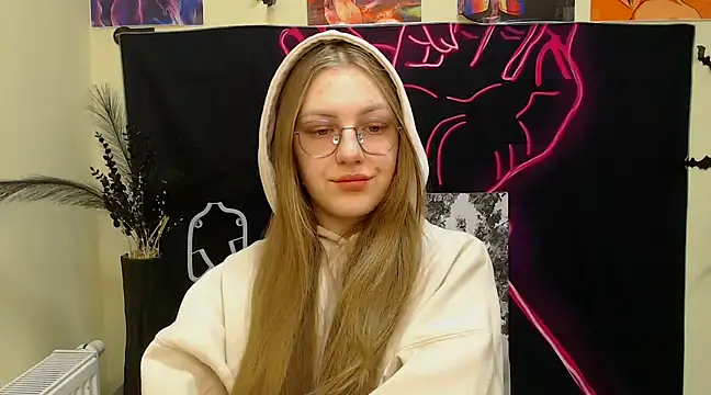 Snapshot of _AlMamiyy_ chatting on 15, 3, 2025 AlMamiyy online show from 15, 3, 2025