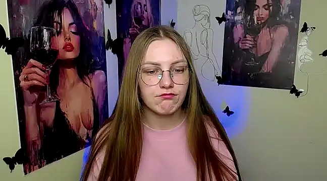 Snapshot of _AlMamiyy_ chatting on 22, 3, 2025 AlMamiyy online show from 22, 3, 2025