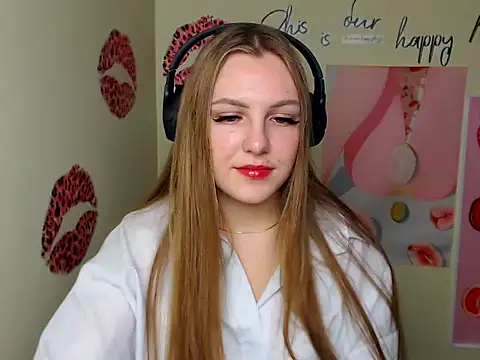 Snapshot of _AlMamiyy_ chatting on 14, 9, 2025 AlMamiyy online show from 14, 9, 2025