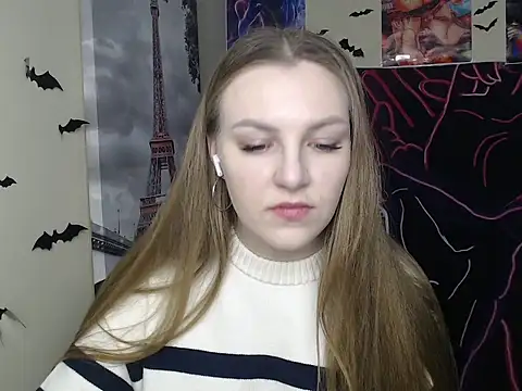 Snapshot of _AlMamiyy_ chatting on 4, 11, 2025 AlMamiyy online show from 4, 11, 2025