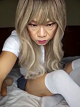 Reneta Rebekka Lopez online show from 9, 3, 2025