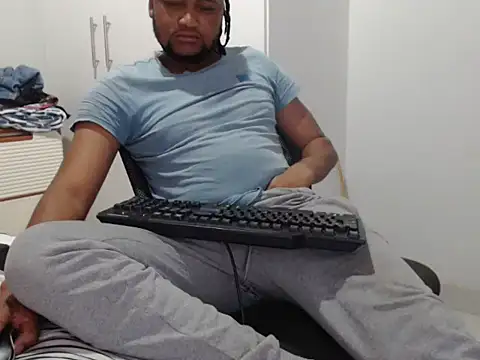 Snapshot of sexybobreezy chatting on 4, 2, 2026 sexybobreezy online show from 4, 2, 2026