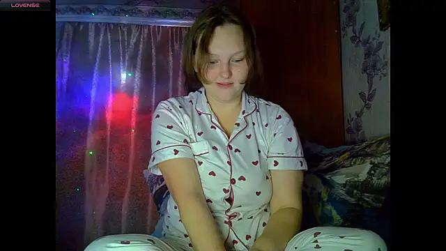 Snapshot of Aria__Dark chatting on 17, 10, 2025 Aria Dark online show from 17, 10, 2025