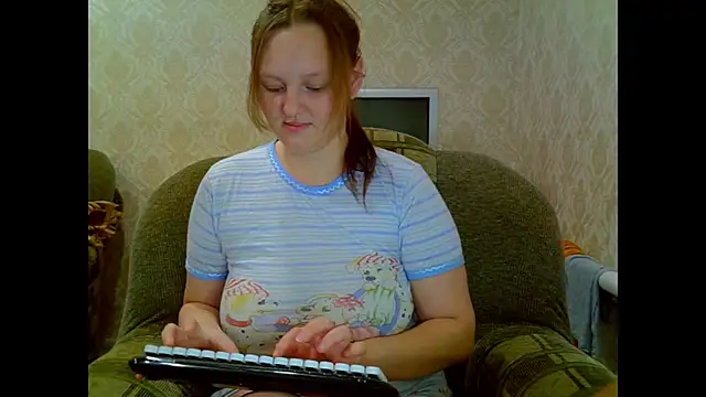 Snapshot of Aria__Dark chatting on 16, 11, 2025 Aria Dark online show from 16, 11, 2025