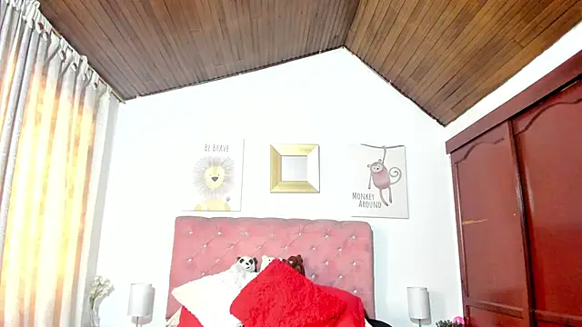 CelessteRedds online show from 23, 4, 2026