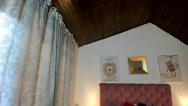 CelessteRedds online show from 30, 4, 2026