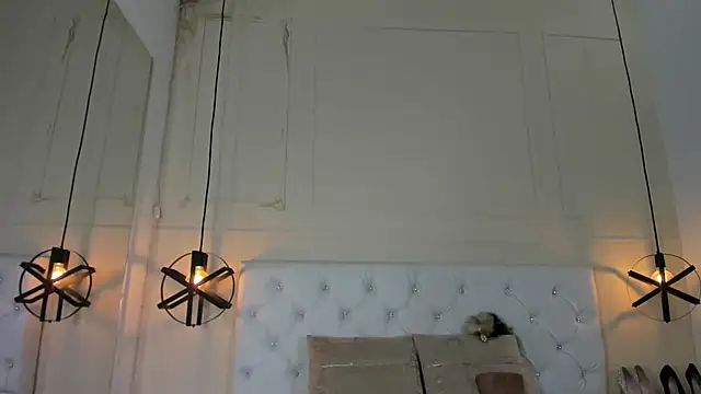 Slut Milf  online show from 13, 1, 2025