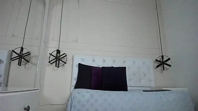 Slut Milf  online show from 15, 2, 2025