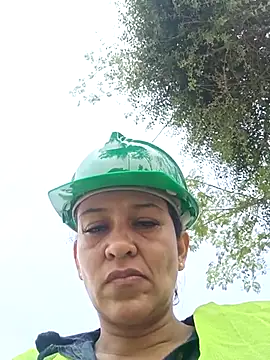 Slut Milf  online show from 8, 3, 2025