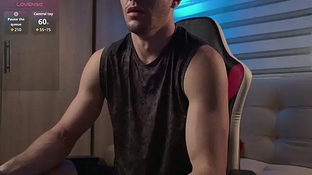 AxelFairchaild online show from 25, 4, 2026