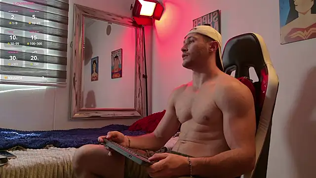 AxelFairchaild online show from 28, 7, 2026