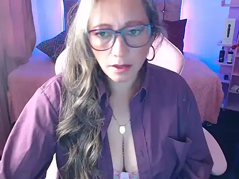 Melanyy 100 online show from 30, 1, 2025