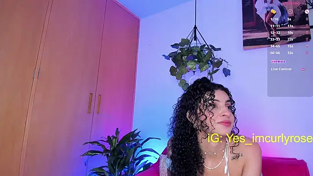 CurlyRose   online show from 18, 3, 2025