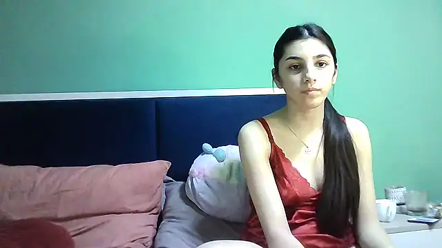 Ahotkittyxxx online show from 29, 12, 2024