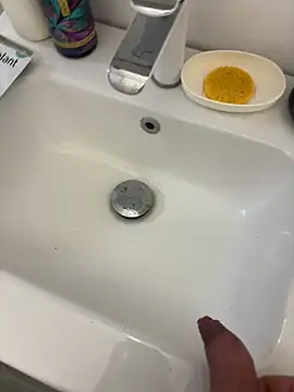 daubine46 online show from 22, 4, 2026