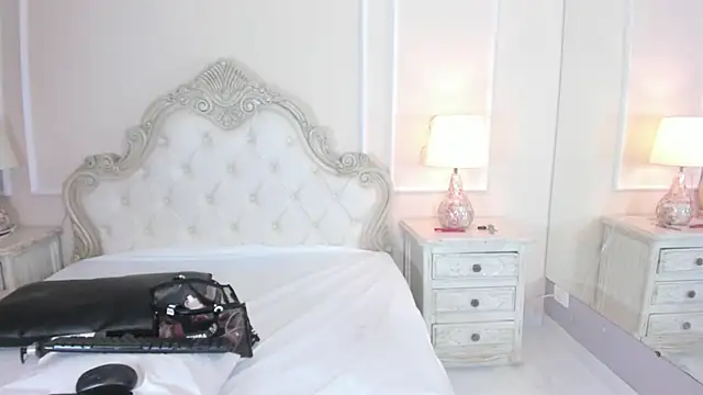 Snapshot of SamanthaPierce chatting on 19, 11, 2025 SamanthaPierce online show from 19, 11, 2025