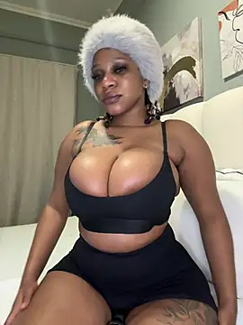 BeautyAuroa online show from 25, 4, 2026