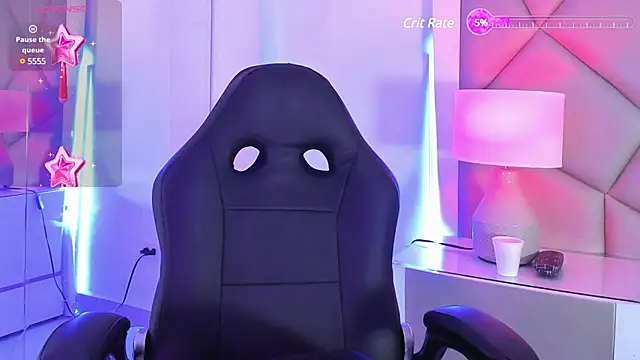 LeeThompson  online show from 17, 2, 2025