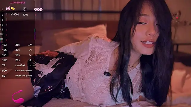 Snapshot of kimmy_chi_ chatting on 6, 10, 2025 kimmy chi online show from 6, 10, 2025