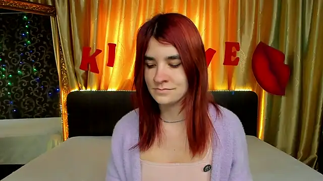  Polly Love  online show from 19, 2, 2025