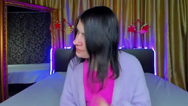  Polly Love  online show from 26, 11, 2025