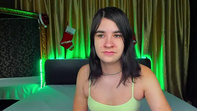  Polly Love  online show from 8, 1, 2026