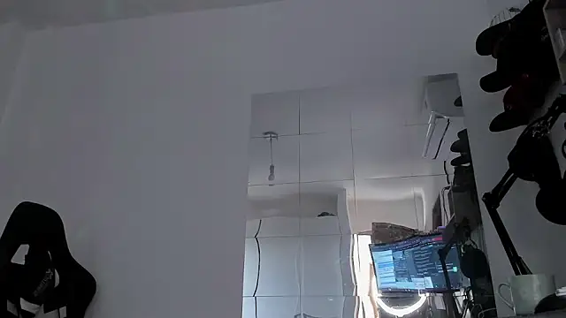 Moon Sammy online show from 28, 4, 2026