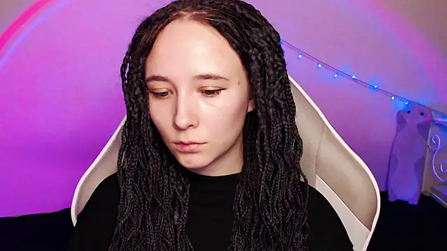 Robin yourss online show from 5, 3, 2025