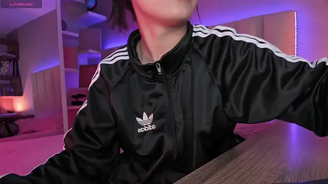 Megan mooree  online show from 14, 3, 2025