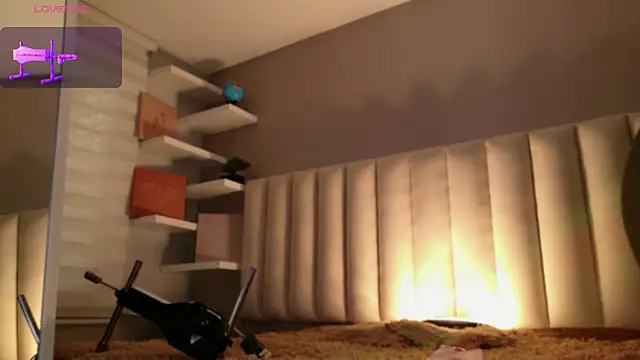 Megan mooree  online show from 16, 12, 2025