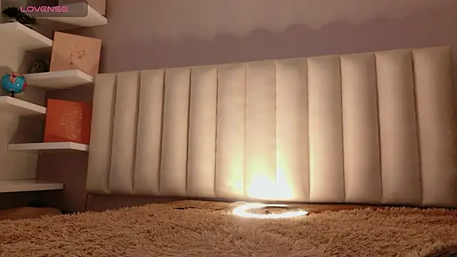 Megan mooree  online show from 22, 4, 2026