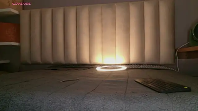 Megan mooree  online show from 27, 4, 2026