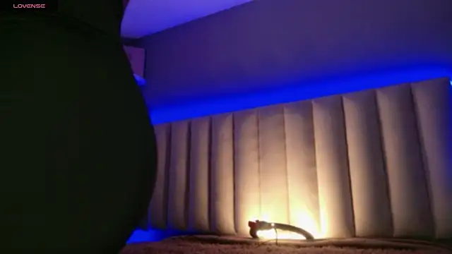 Megan mooree  online show from 28, 7, 2026