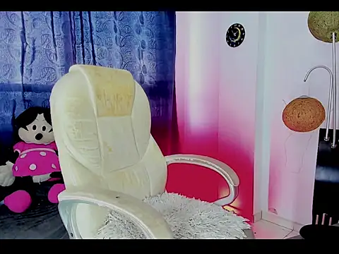 bloom444 online show from 27, 4, 2026