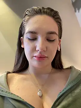 Holly Molii online show from 23, 1, 2025