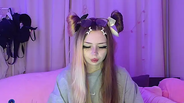 Snapshot of suemeow chatting on 14, 2, 2026 suemeow online show from 14, 2, 2026