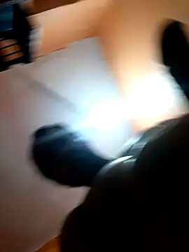 1Amarguetix online show from 22, 11, 2025