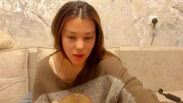 LunaXmii online show from 19, 4, 2026