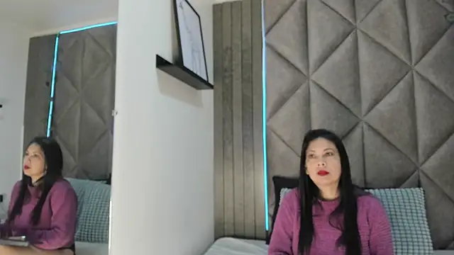 JaylaScott   online show from 12, 10, 2025