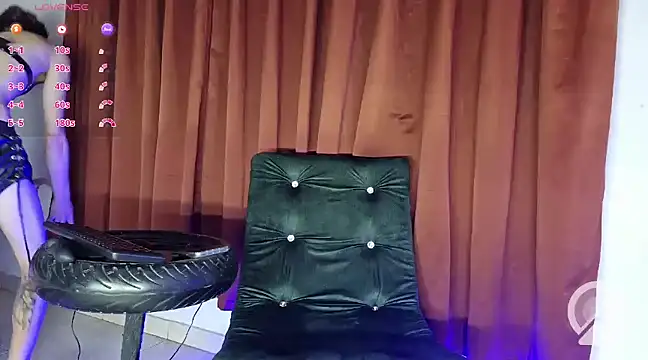 Snapshot of Deim_ chatting on 4, 12, 2024 Deim online show from 4, 12, 2024