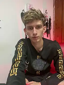 Snapshot of Deim_ chatting on 14, 12, 2024 Deim online show from 14, 12, 2024