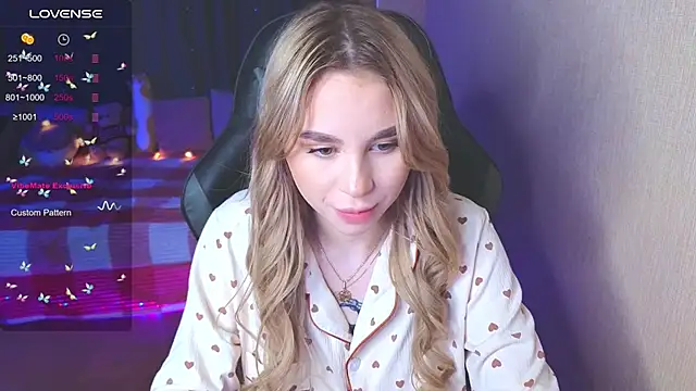 Snapshot of doll_barbieee chatting on 6, 12, 2024 doll barbieee online show from 6, 12, 2024