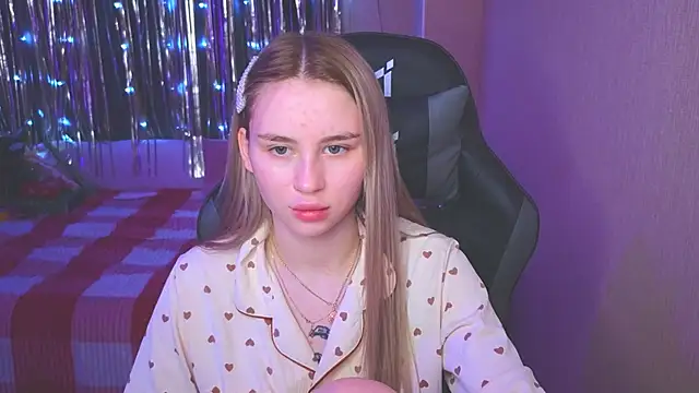 Snapshot of doll_barbieee chatting on 31, 12, 2024 doll barbieee online show from 31, 12, 2024