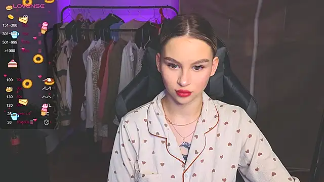 Snapshot of doll_barbieee chatting on 26, 11, 2025 doll barbieee online show from 26, 11, 2025