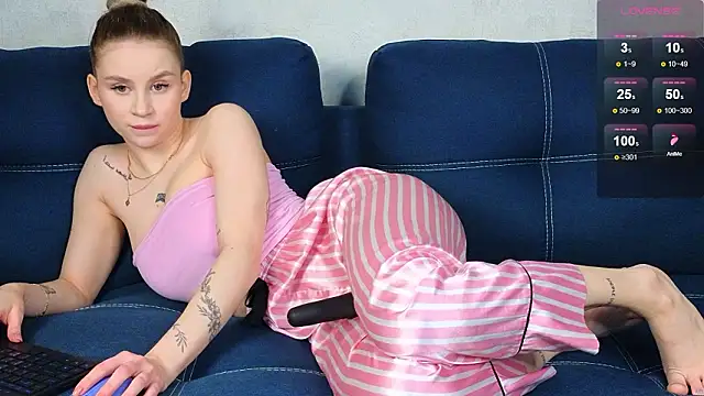 Snapshot of doll_barbieee chatting on 6, 3, 2026 doll barbieee online show from 6, 3, 2026