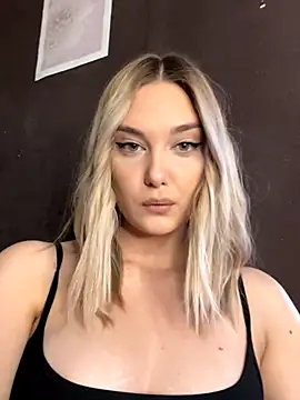 Alisa Rise online show from 2, 10, 2025