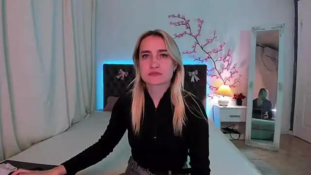 KateOwyns online show from 13, 4, 2026