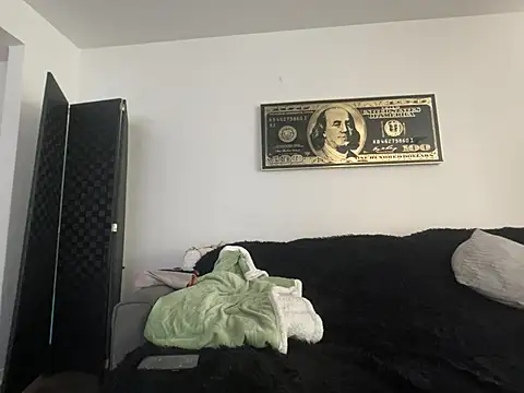 GoddessNih online show from 4, 3, 2025