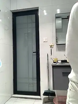 Aimeil online show from 25, 12, 2024