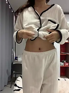 Aimeil online show from 9, 3, 2025